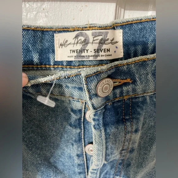 FREE PEOPLE STEINBECK PATCHED STRAIGHT LEG JEANS Size 27 - Picture 2 of 16